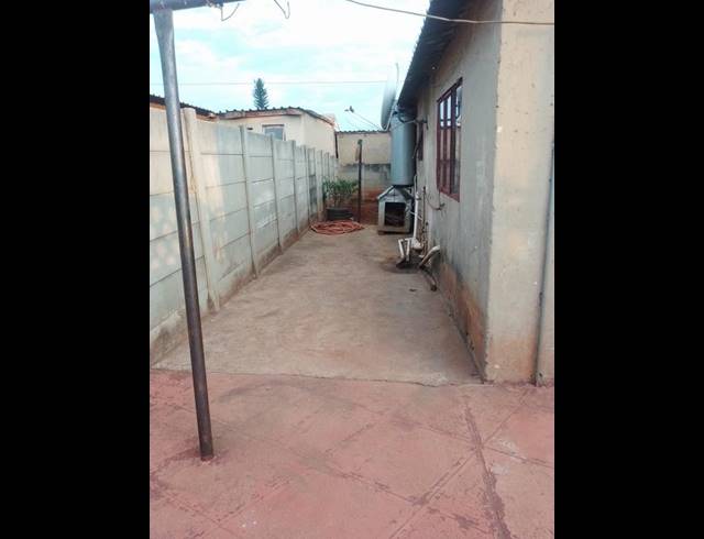 2 BEDROOM HOUSE FOR SALE IN EDEN PARK